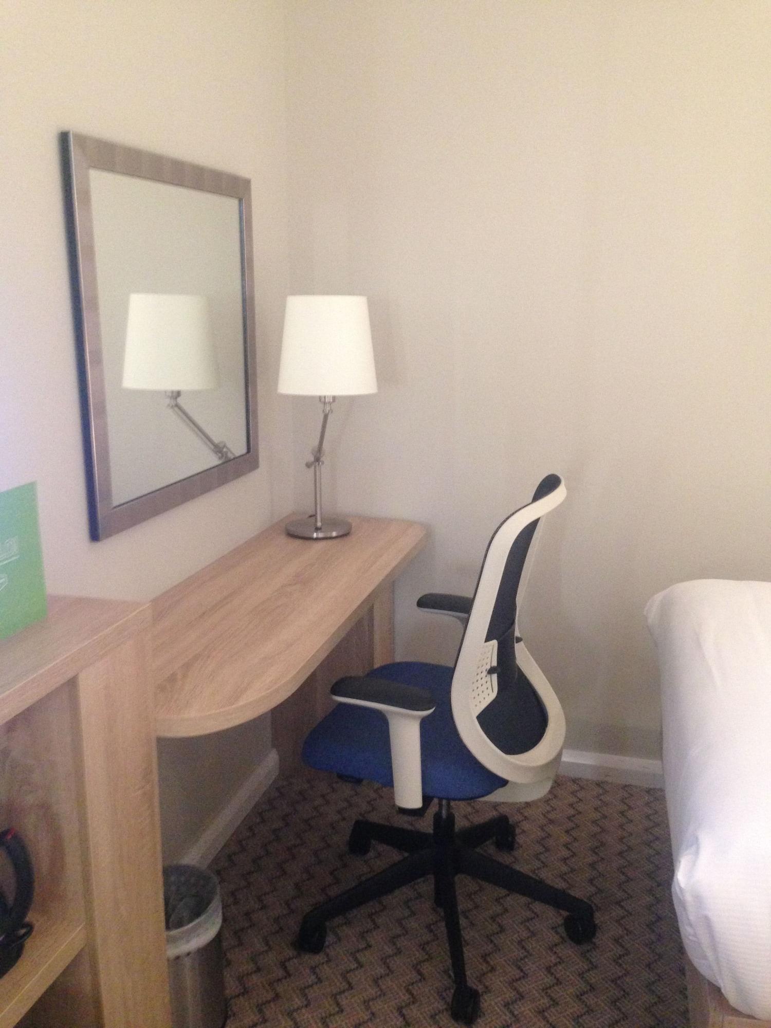 Hampton By Hilton Glasgow Central Экстерьер фото