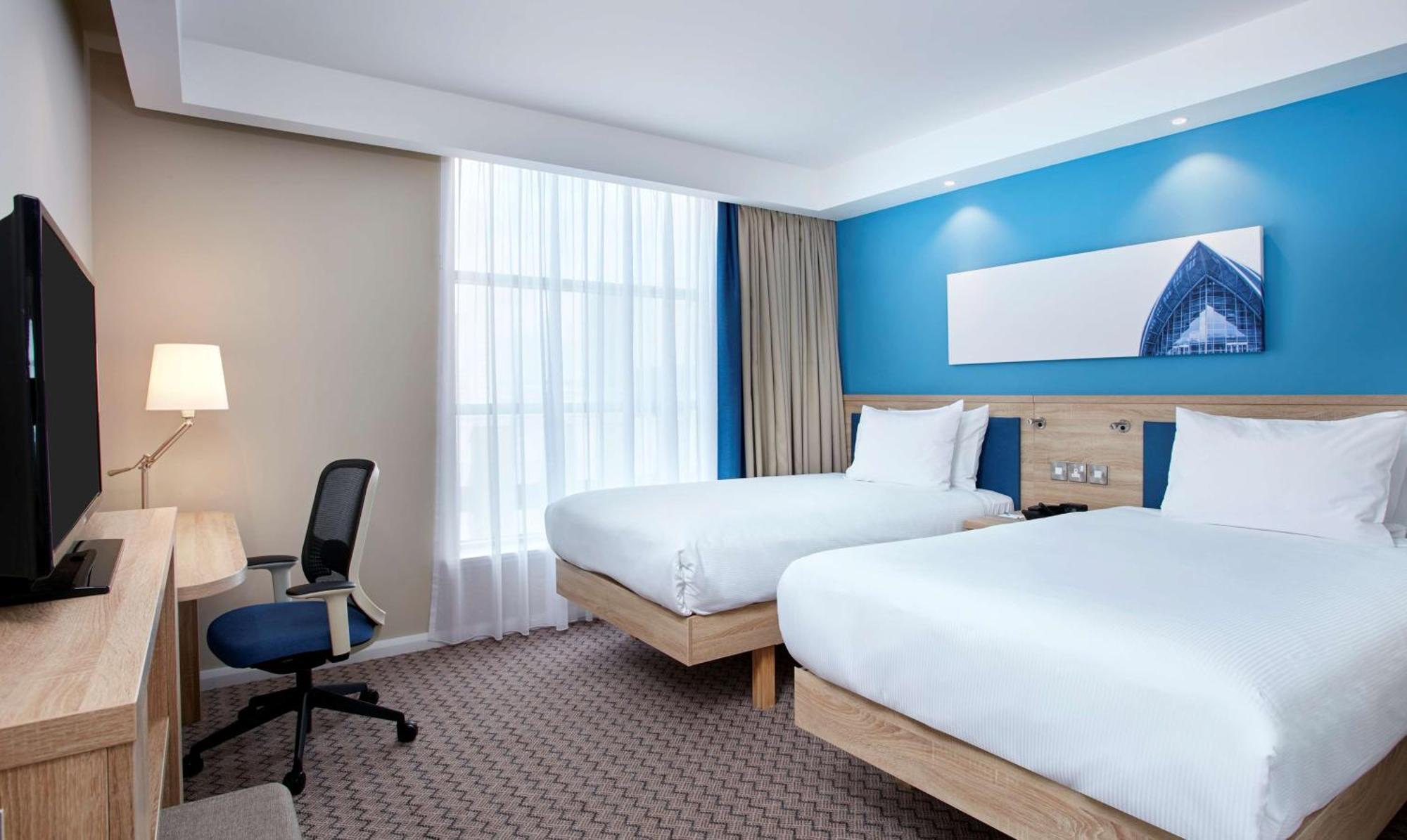 Hampton By Hilton Glasgow Central Экстерьер фото