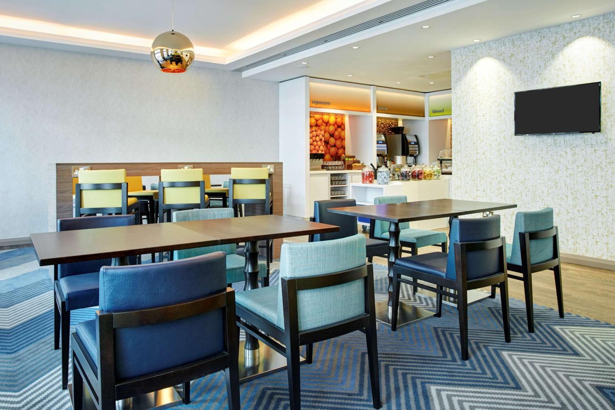 Hampton By Hilton Glasgow Central Экстерьер фото